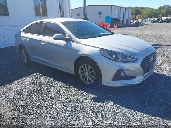 5NPE24AA0KH775838 2019 HYUNDAI SONATA - Image 1