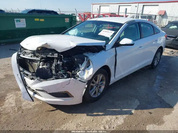 5NPE24AA1GH408745 2016 HYUNDAI SONATA - Image 2