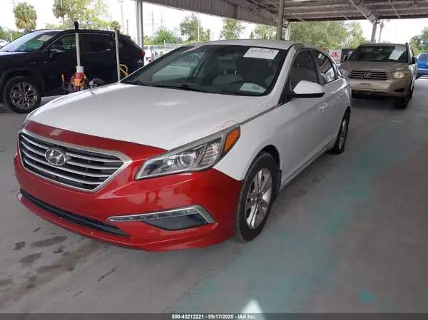 5NPE24AA1GH426128 2016 HYUNDAI SONATA - Image 2