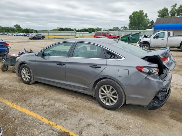 5NPE24AA1JH687377 2018 HYUNDAI SONATA - Image 2