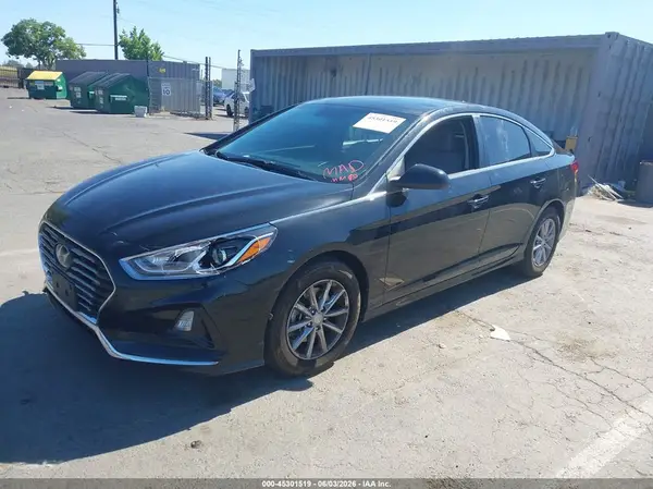 5NPE24AA1JH691901 2018 HYUNDAI SONATA - Image 2