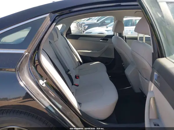 5NPE24AA1JH699075 2018 HYUNDAI SONATA - Image 8