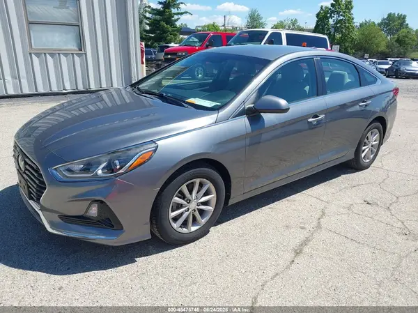 5NPE24AA1KH773953 2019 HYUNDAI SONATA - Image 2