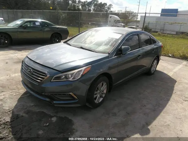 5NPE24AA2GH347955 2016 HYUNDAI SONATA - Image 2