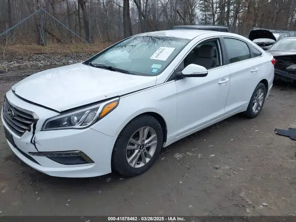 5NPE24AA2GH353724 2016 HYUNDAI SONATA - Image 2