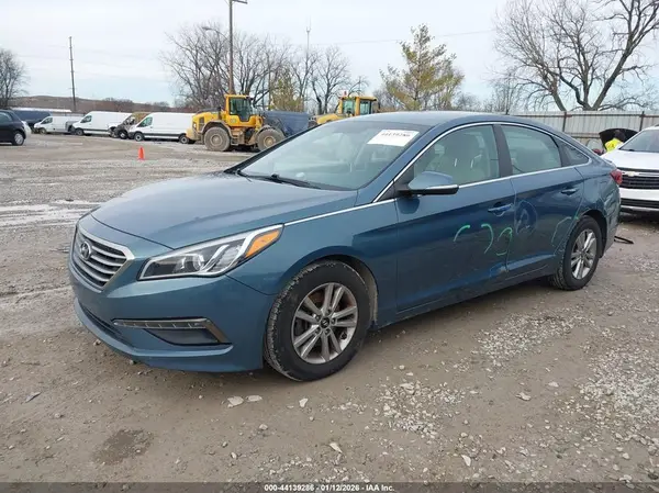 5NPE24AA2GH431726 2016 HYUNDAI SONATA - Image 2