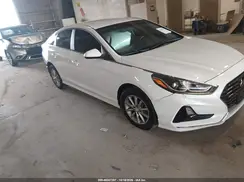 5NPE24AA2JH688263 2018 HYUNDAI SONATA
