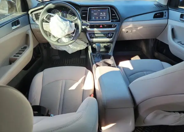 5NPE24AA2JH695892 2018 HYUNDAI SONATA - Image 8