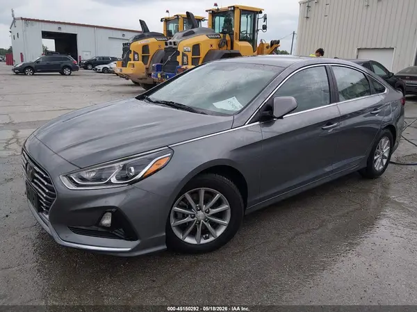 5NPE24AA2JH701142 2018 HYUNDAI SONATA - Image 2
