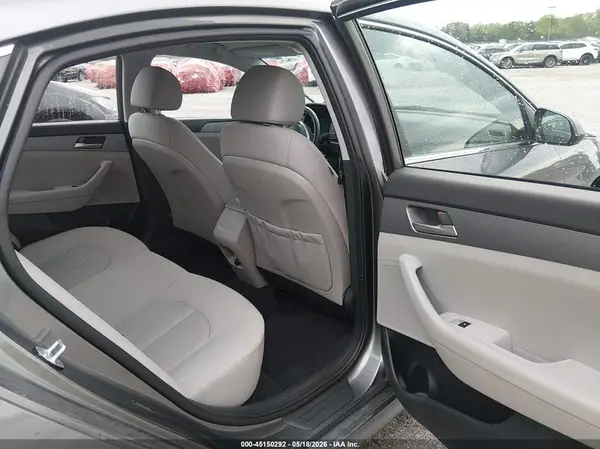 5NPE24AA2JH701142 2018 HYUNDAI SONATA - Image 8