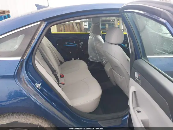 5NPE24AA2JH701285 2018 HYUNDAI SONATA - Image 8