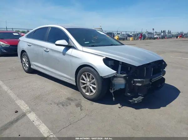 5NPE24AA2JH715915 2018 HYUNDAI SONATA