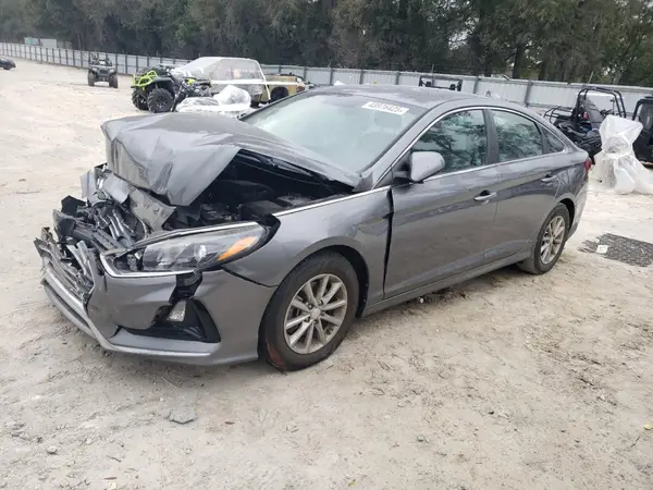 5NPE24AA2JH724100 2018 HYUNDAI SONATA - Image 1