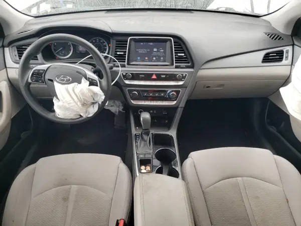 5NPE24AA2JH724100 2018 HYUNDAI SONATA - Image 8