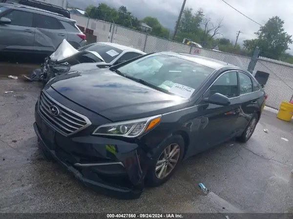 5NPE24AA3HH444020 2017 HYUNDAI SONATA - Image 2