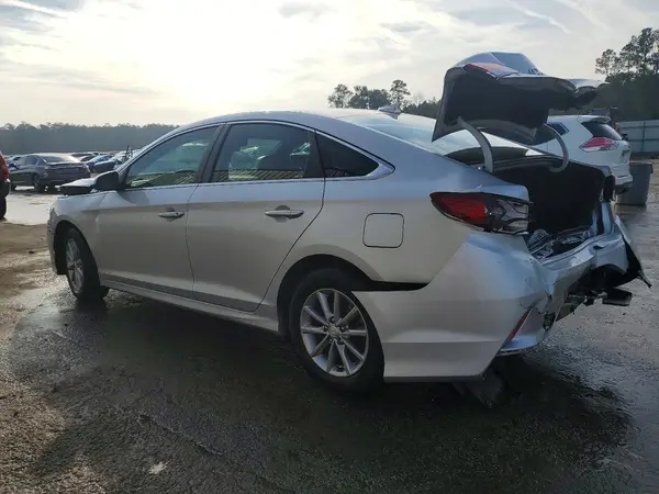 5NPE24AA3JH673867 2018 HYUNDAI SONATA - Image 2