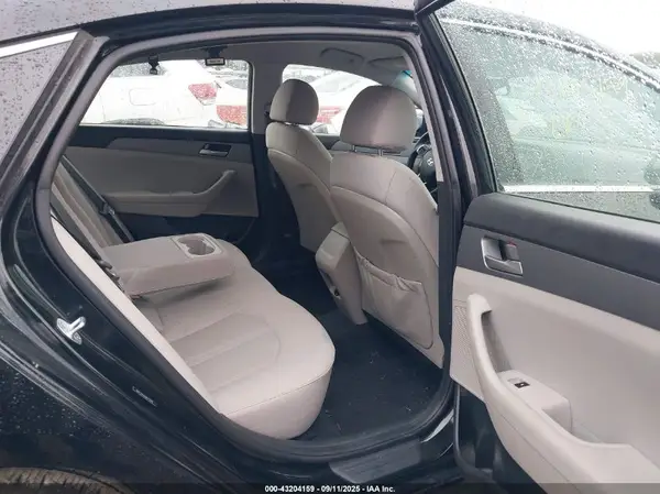 5NPE24AA3JH673948 2018 HYUNDAI SONATA - Image 8