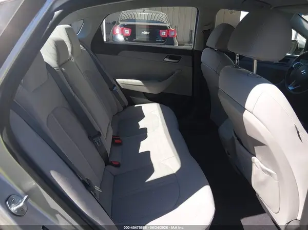 5NPE24AA3JH687462 2018 HYUNDAI SONATA - Image 8