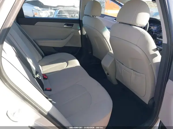 5NPE24AA3JH700615 2018 HYUNDAI SONATA - Image 8