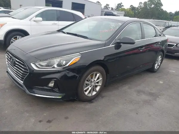 5NPE24AA3JH701084 2018 HYUNDAI SONATA - Image 2