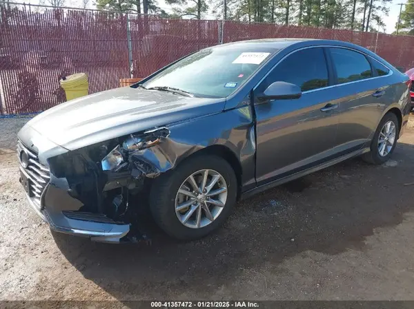 5NPE24AA3JH721061 2018 HYUNDAI SONATA - Image 2