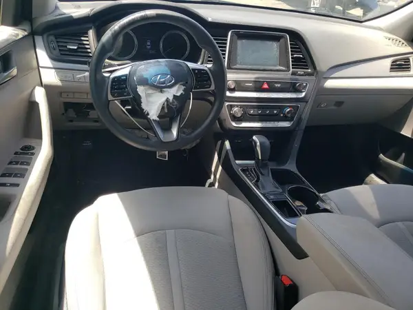 5NPE24AA3KH774277 2019 HYUNDAI SONATA - Image 8