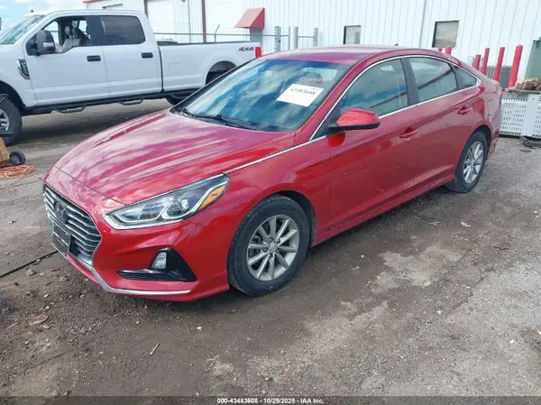5NPE24AA3KH801736 2019 HYUNDAI SONATA - Image 2