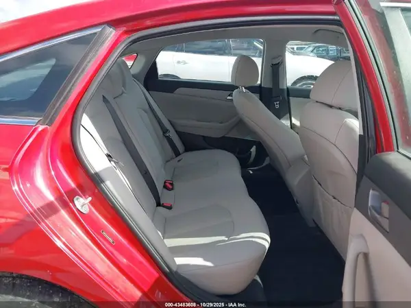 5NPE24AA3KH801736 2019 HYUNDAI SONATA - Image 8