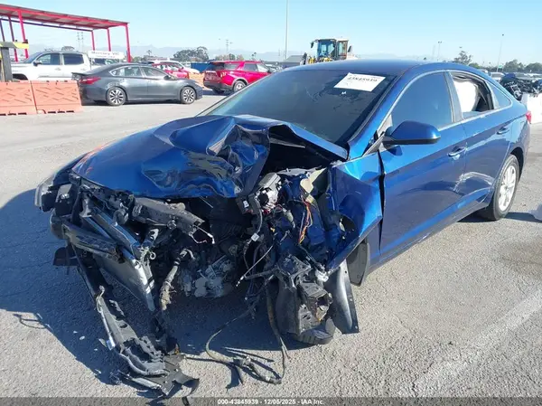 5NPE24AA4HH440431 2017 HYUNDAI SONATA - Image 2