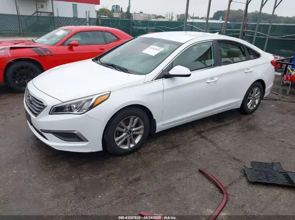5NPE24AA4HH449825 2017 HYUNDAI SONATA - Image 2