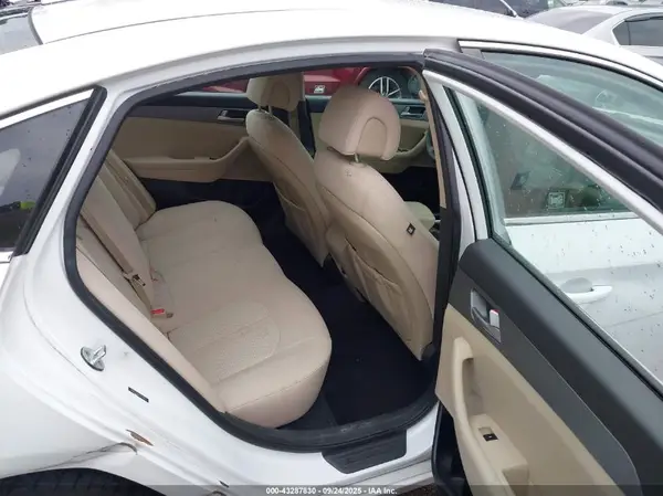 5NPE24AA4HH449825 2017 HYUNDAI SONATA - Image 8