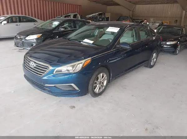 5NPE24AA4HH528220 2017 HYUNDAI SONATA - Image 2