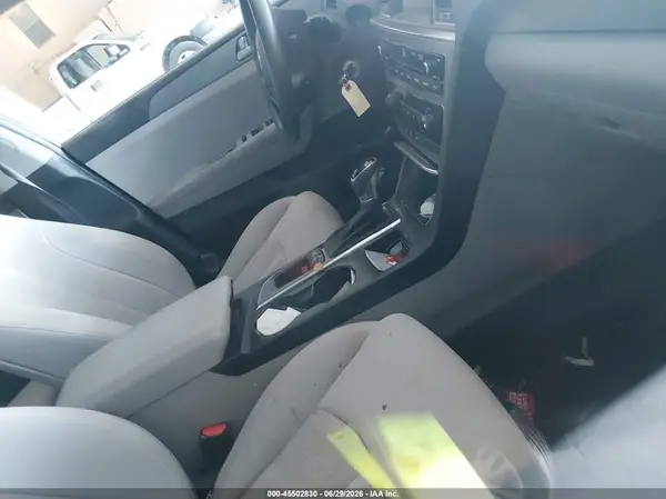 5NPE24AA4HH528220 2017 HYUNDAI SONATA - Image 8
