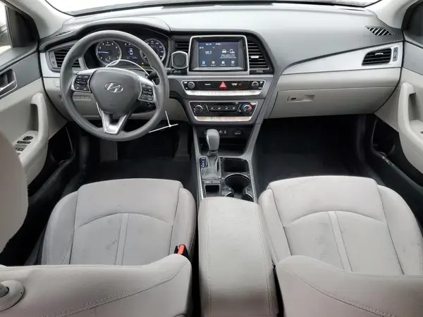 5NPE24AA4JH677104 2018 HYUNDAI SONATA - Image 8