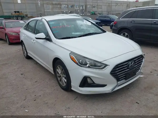 5NPE24AA4JH679936 2018 HYUNDAI SONATA - Image 1
