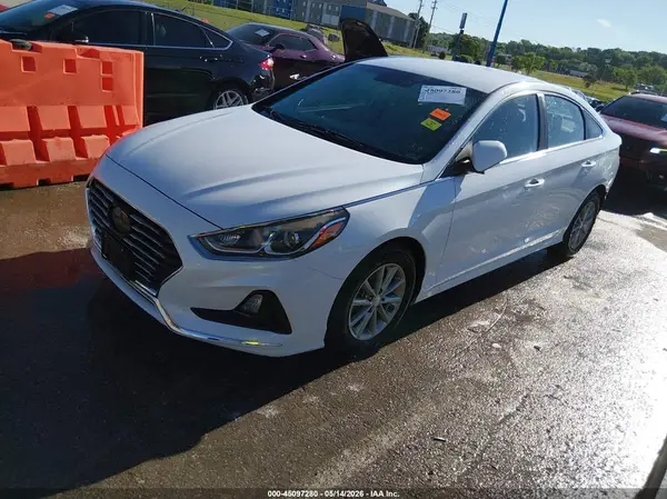 5NPE24AA4JH683193 2018 HYUNDAI SONATA - Image 2