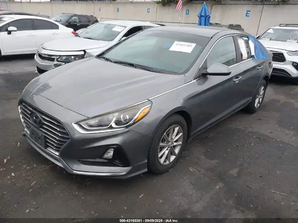 5NPE24AA4JH707945 2018 HYUNDAI SONATA - Image 2