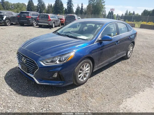 5NPE24AA4JH710568 2018 HYUNDAI SONATA - Image 2