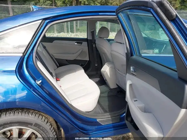 5NPE24AA4JH710568 2018 HYUNDAI SONATA - Image 8
