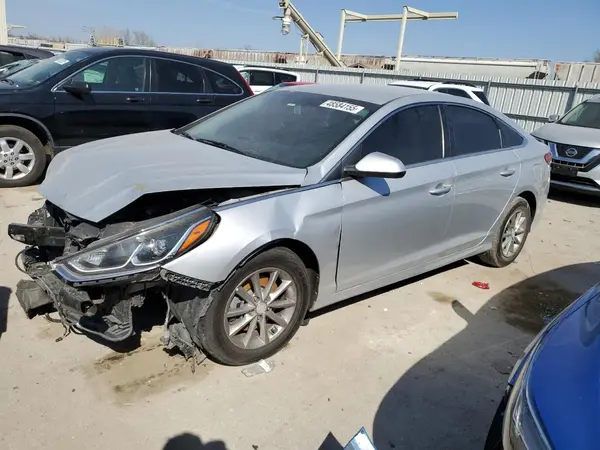 5NPE24AA4JH711137 2018 HYUNDAI SONATA - Image 1