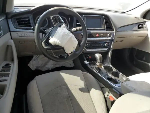 5NPE24AA4JH711137 2018 HYUNDAI SONATA - Image 8