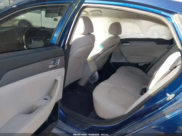 5NPE24AA4JH716855 2018 HYUNDAI SONATA - Image 8