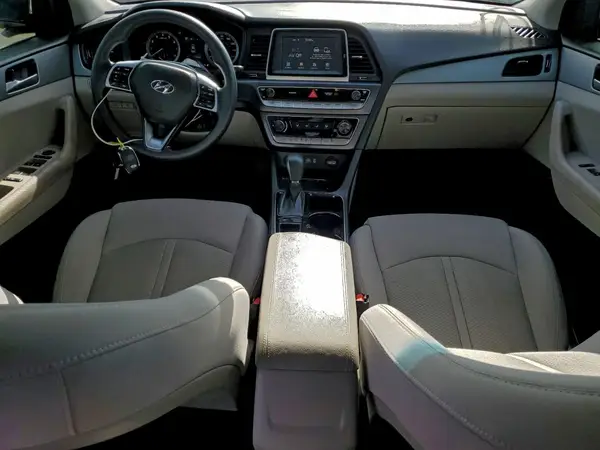 5NPE24AA4JH717732 2018 HYUNDAI SONATA - Image 8