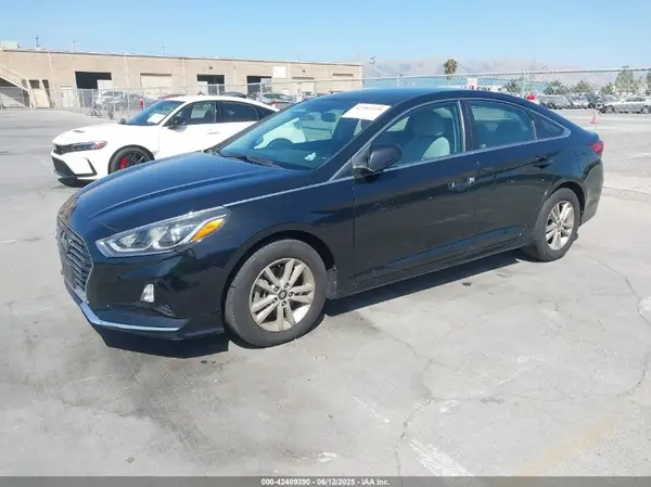 5NPE24AA4JH720730 2018 HYUNDAI SONATA - Image 2