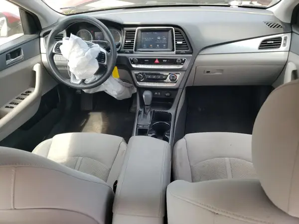 5NPE24AA4JH723255 2018 HYUNDAI SONATA - Image 8