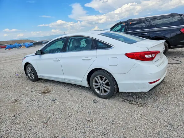 5NPE24AA5GH421577 2016 HYUNDAI SONATA - Image 2