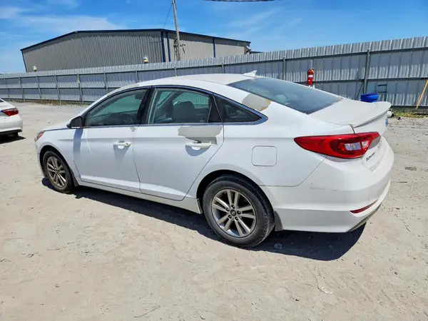 5NPE24AA5GH423815 2016 HYUNDAI SONATA - Image 2