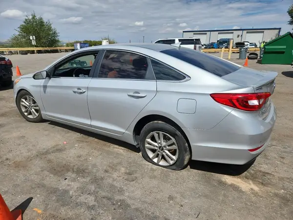 5NPE24AA5GH434605 2016 HYUNDAI SONATA - Image 2