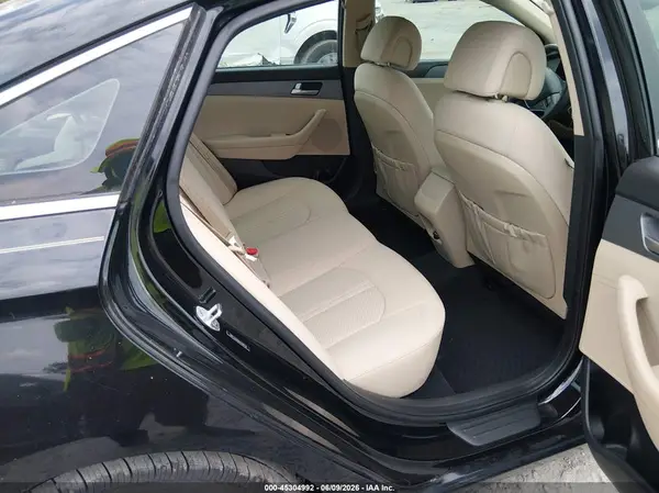 5NPE24AA5HH528758 2017 HYUNDAI SONATA - Image 8