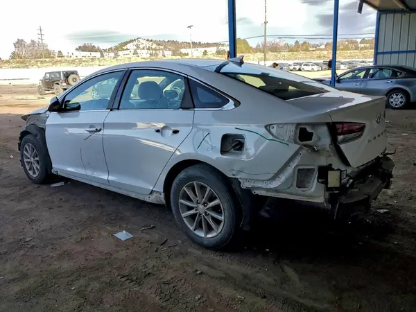 5NPE24AA5JH670243 2018 HYUNDAI SONATA - Image 2